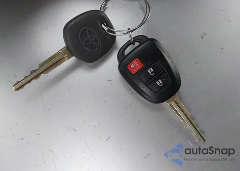 2016 Toyota Prius C Two from USA, damaged, VIN JTDKDTB35G1121651